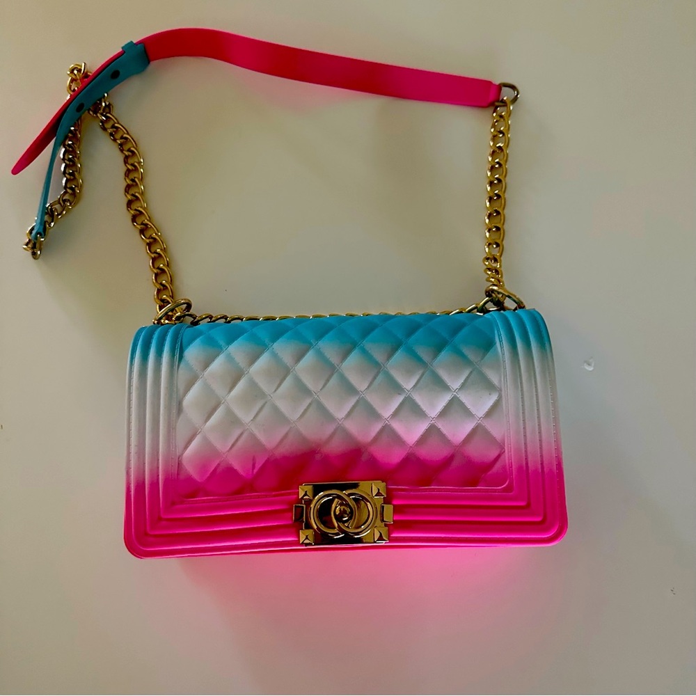 Blue White and Pink Ombré Jelly Purse like new 👛 handbag
